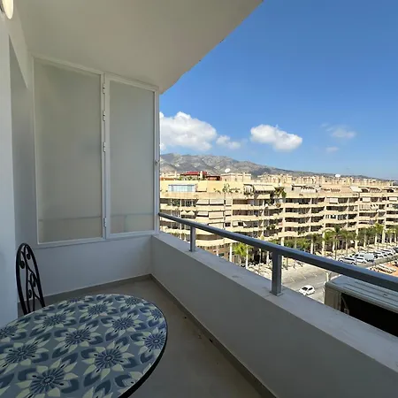 Ver72- Bonito - Terraza - Wifi - Reformado 托雷莫利诺斯